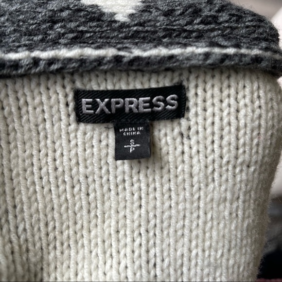 Express Open Front Short Wool Blend Cardigan with Westend Print Size: S - Picture 6 of 7